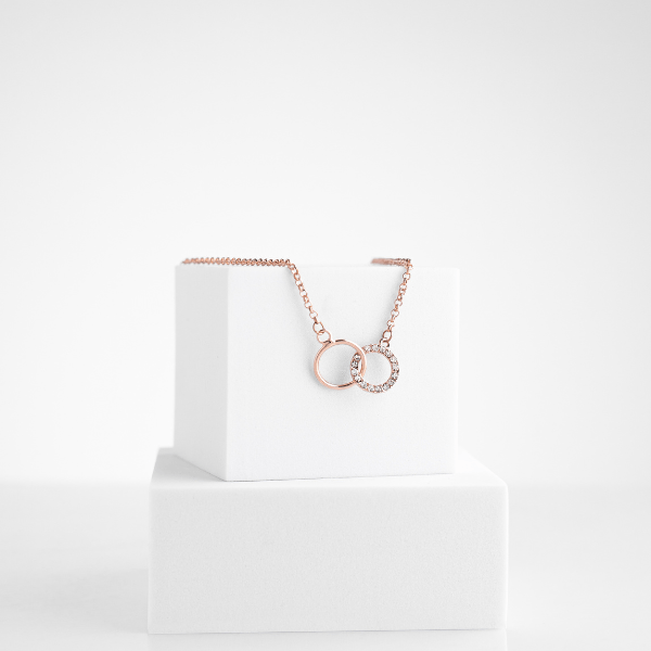 Minha querida filha – Colar em ouro rosa com cristais de zircónias cúbicas MINA_FOREVERNECKLACE