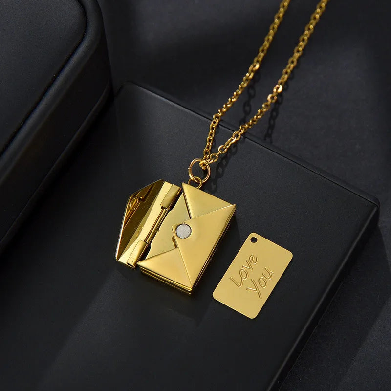 Colar Carta Eu Te Amo Dourado