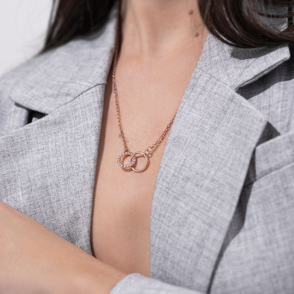 Minha Fraterna Amiga – Colar em ouro rosa com cristais de zircónias cúbicas NILAH_FOREVERNECKLACE