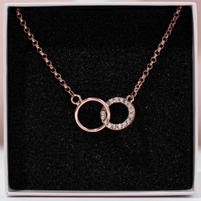 Minha Fraterna Amiga – Colar em ouro rosa com cristais de zircónias cúbicas NILAH_FOREVERNECKLACE