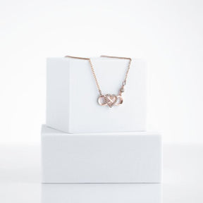 Colar em ouro rosa com cristais de zircónias cúbicas LOVEHEART